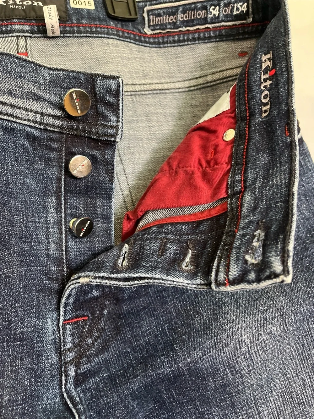 Kiton Napoli Limited Edition Mens jeans 36 Slim inseam 32. Made in Italy